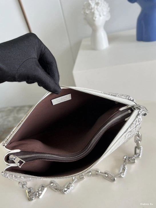 VUITTON PM-26*20*12cm COUSSIN LOUIS 0711
